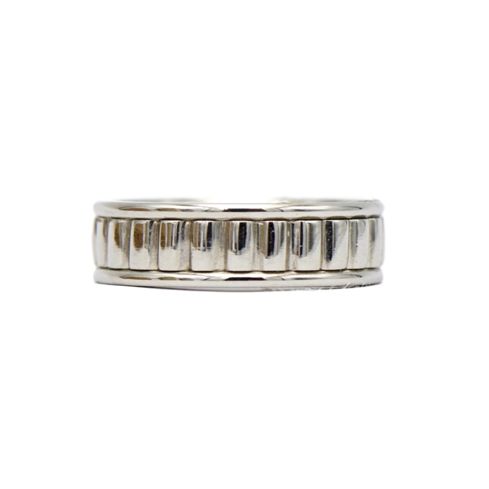 Platinum Wedding Band